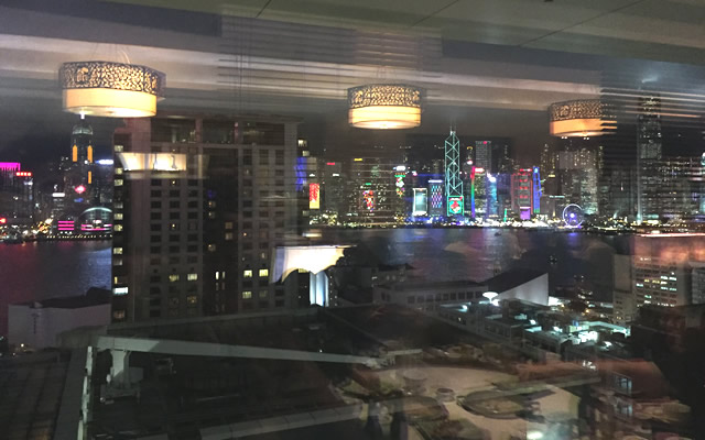 香港の夜景を見ながら火鍋を堪能