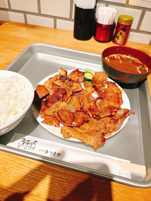 旅トモと名古屋で食べたランチ 旅トモと名古屋で食べたランチ